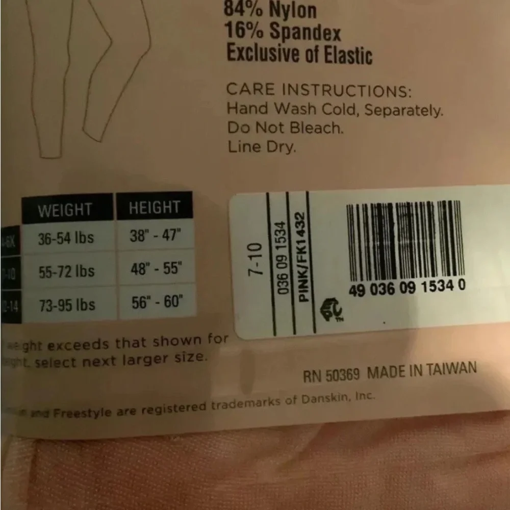 - Danskin Dance Freestyle Footless Tights -Pink